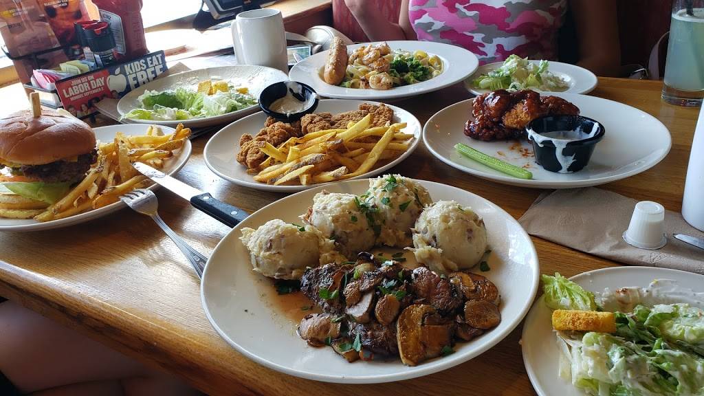 Applebees Grill + Bar | restaurant | 5822 S Transit Rd, Lockport, NY 14094, USA | 7164391270 OR +1 716-439-1270