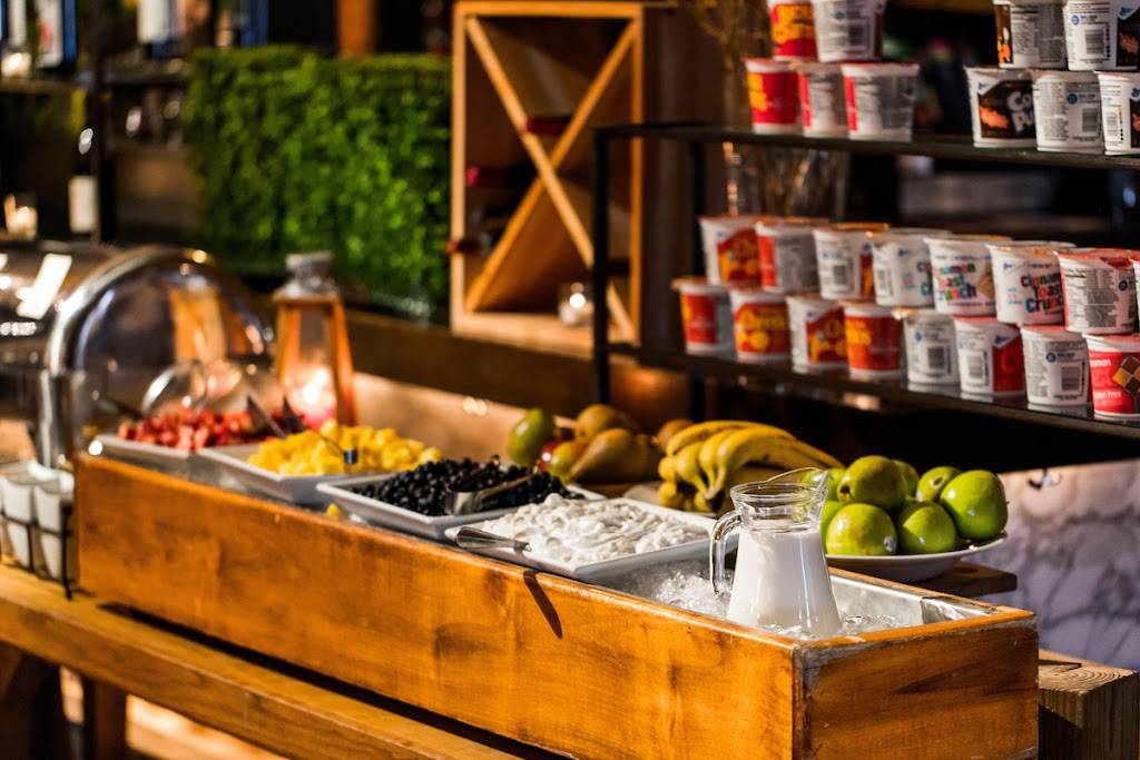 Saranellos | restaurant | 601 N Milwaukee Ave, Wheeling, IL 60090, USA | 8477776878 OR +1 847-777-6878