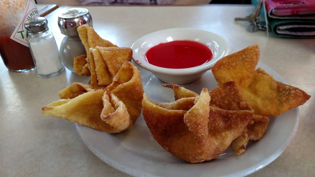 Quick Dine III | restaurant | 404 N Orange St, Butler, MO 64730, USA | 6602273780 OR +1 660-227-3780