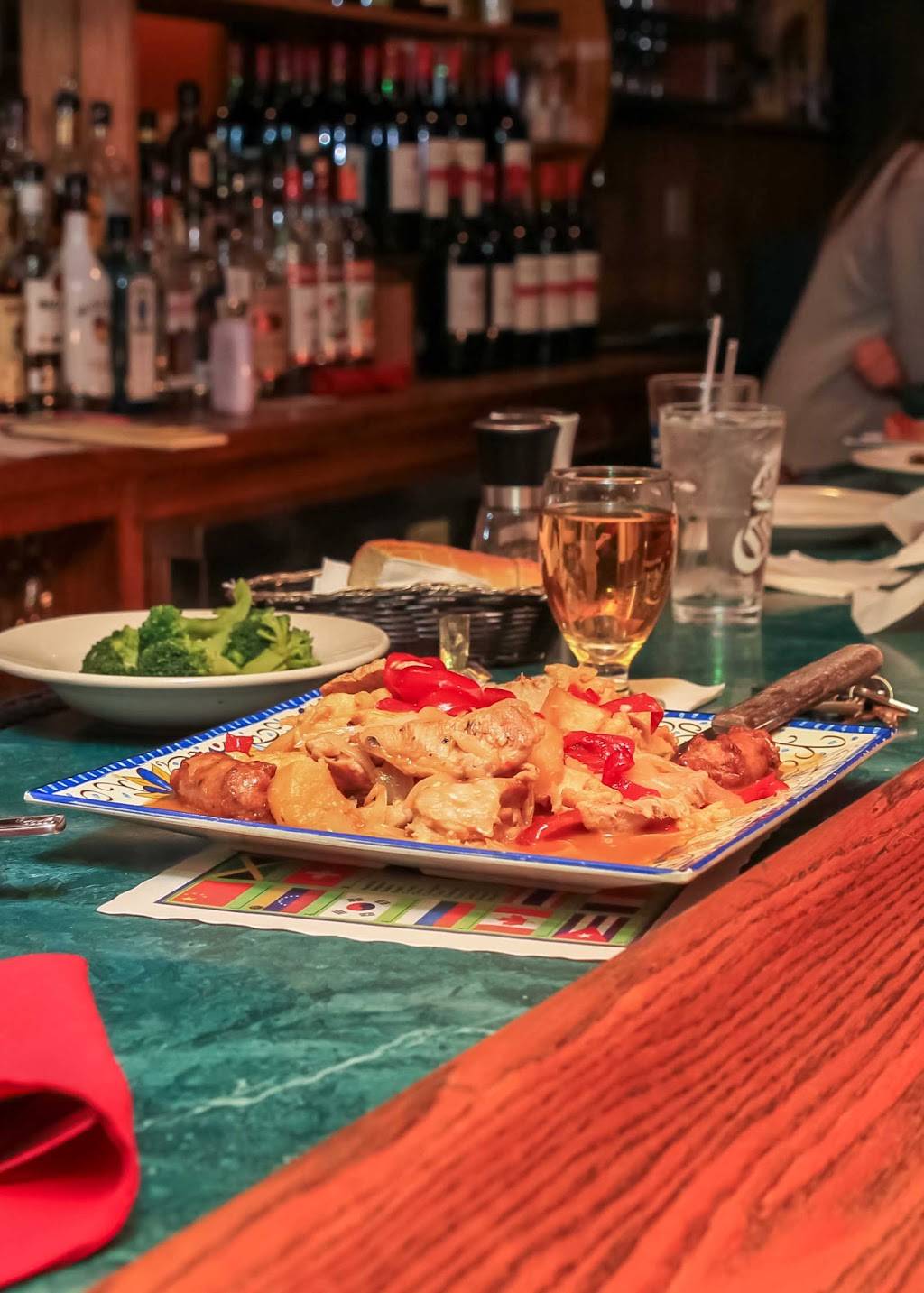 Giulios | restaurant | 53 Park Hill Ave, Yonkers, NY 10701, USA | 9143751043 OR +1 914-375-1043