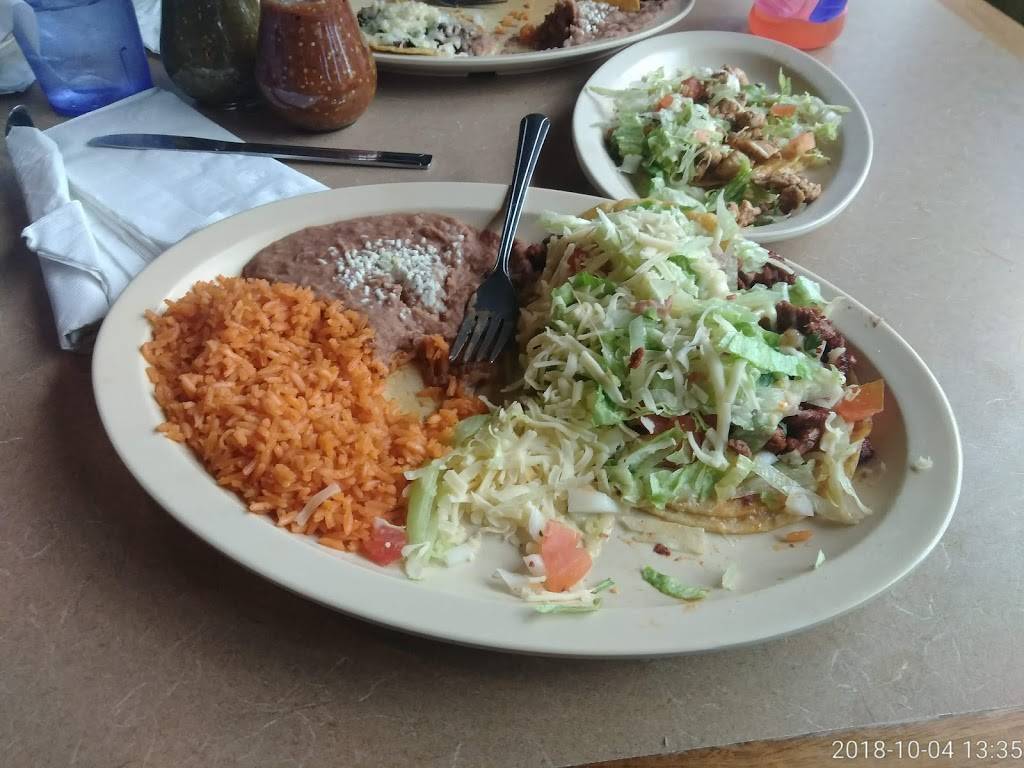 La Cocina Jalisciense | restaurant | 3224 95th St, Evergreen Park, IL 60805, USA | 7084241111 OR +1 708-424-1111