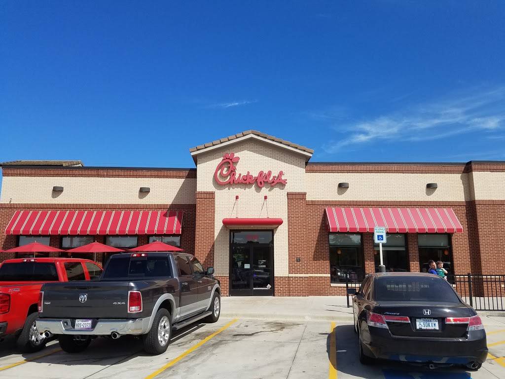 Chick-fil-A | restaurant | 12310 Old Montgomery Rd, Willis, TX 77318, USA | 9362287503 OR +1 936-228-7503