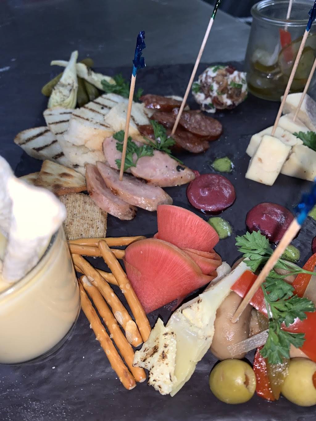 Woodys Tupelo Steakouse & Lounge | night club | 619 N Gloster St, Tupelo, MS 38804, USA | 6628400460 OR +1 662-840-0460