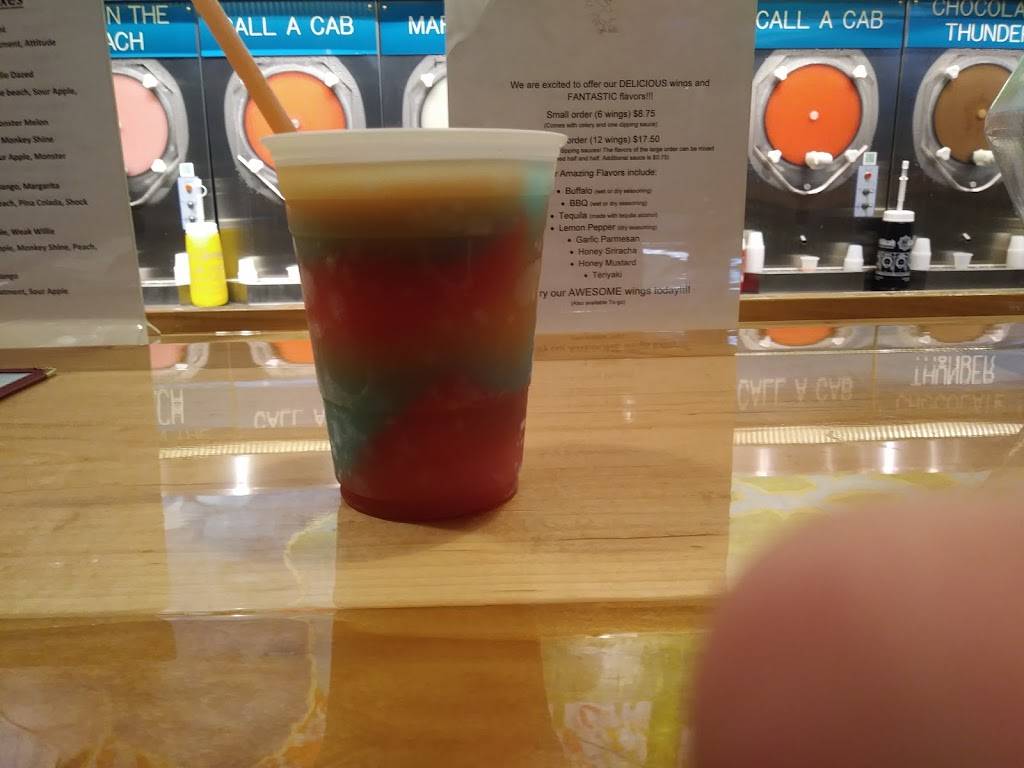 Wet Willies | restaurant | 2127 Boundary St #17, Beaufort, SC 29902, USA | 8433793303 OR +1 843-379-3303