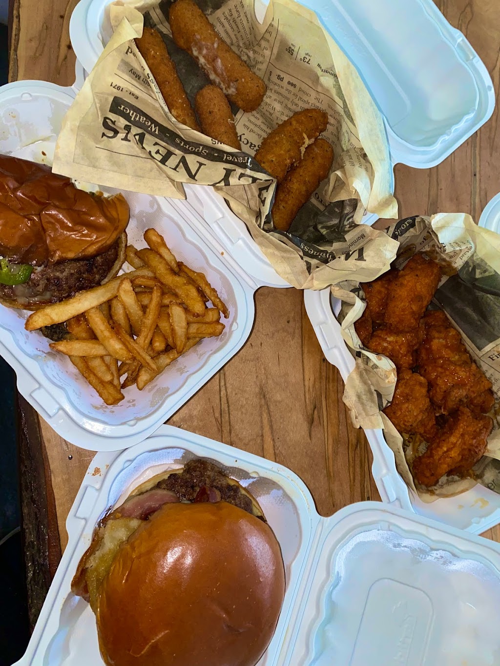 Ambers Diner | restaurant | 250 Main St, Point Arena, CA 95468, USA | 7076778077 OR +1 707-677-8077