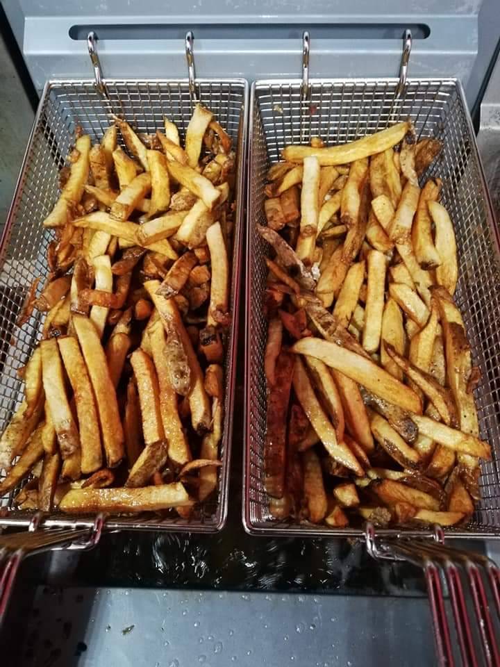 BUBZ REZtaurant | restaurant | 1547 Elijah Rd, Southwold, ON N0L 2G0, Canada | 5196541514 OR +1 519-654-1514