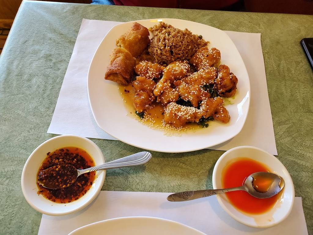 Far East Restaurant | restaurant | 8046 Old Carriage Ct, Shakopee, MN 55379, USA | 9524020688 OR +1 952-402-0688