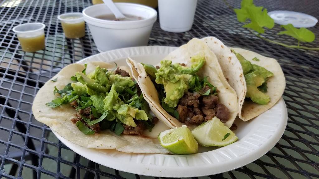 Los Gueros Taqueria | restaurant | 929 S Vine Ave, Tyler, TX 75701, USA | 9035268226 OR +1 903-526-8226