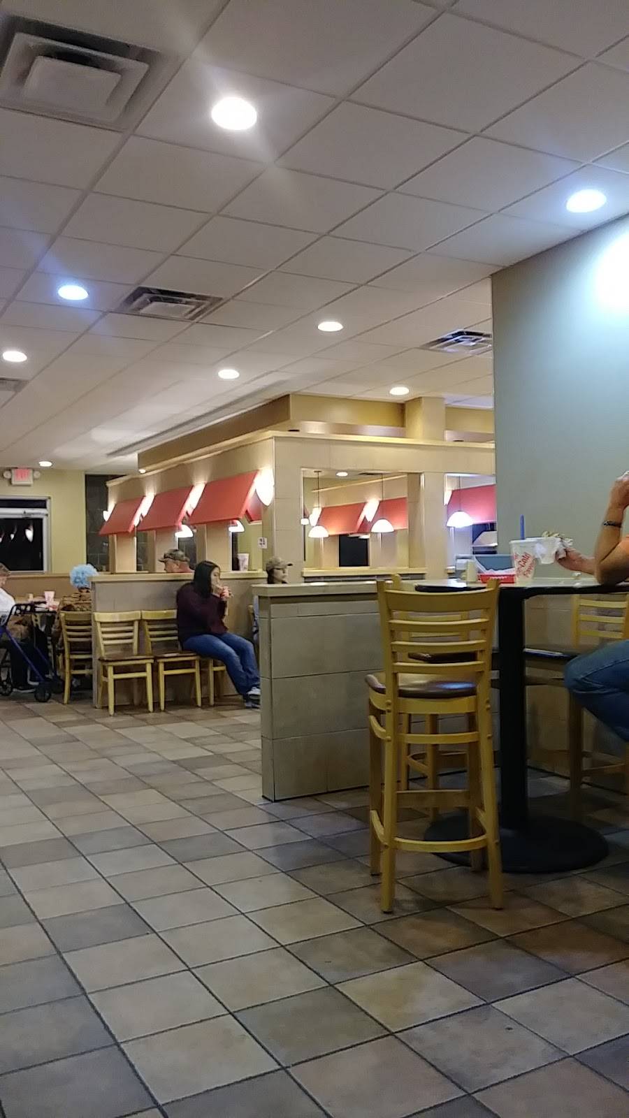 Dairy Queen Store | restaurant | 1202 US-90, Castroville, TX 78009, USA | 8305383141 OR +1 830-538-3141