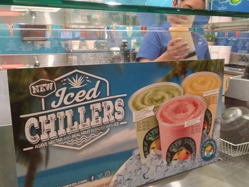 Surf City Squeeze | restaurant | 500 Inland Center, Space 107, San Bernardino, CA 92408, USA | 9093831434 OR +1 909-383-1434