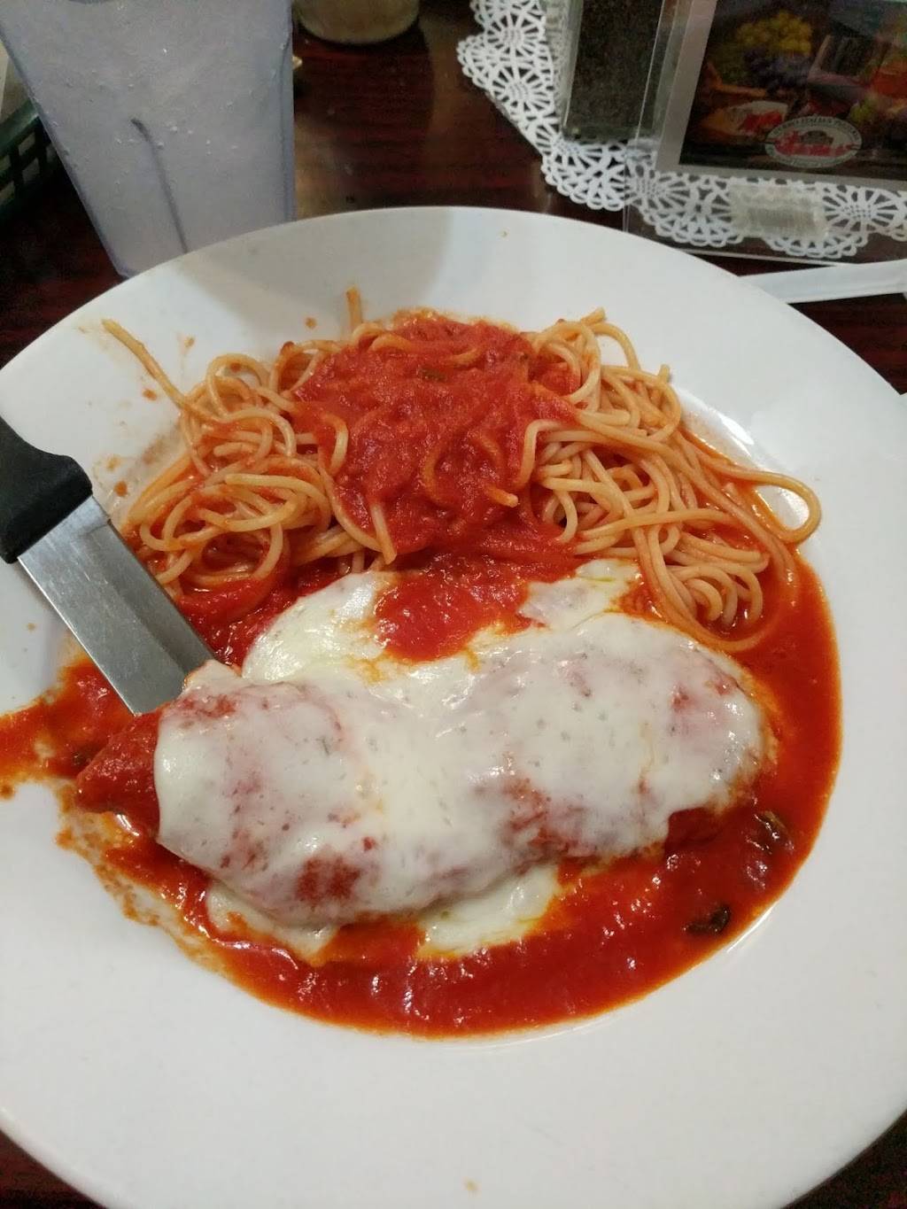 Ferros Pizza and Restaurant | restaurant | 8146 N University Dr, Tamarac, FL 33321, USA | 9547223444 OR +1 954-722-3444