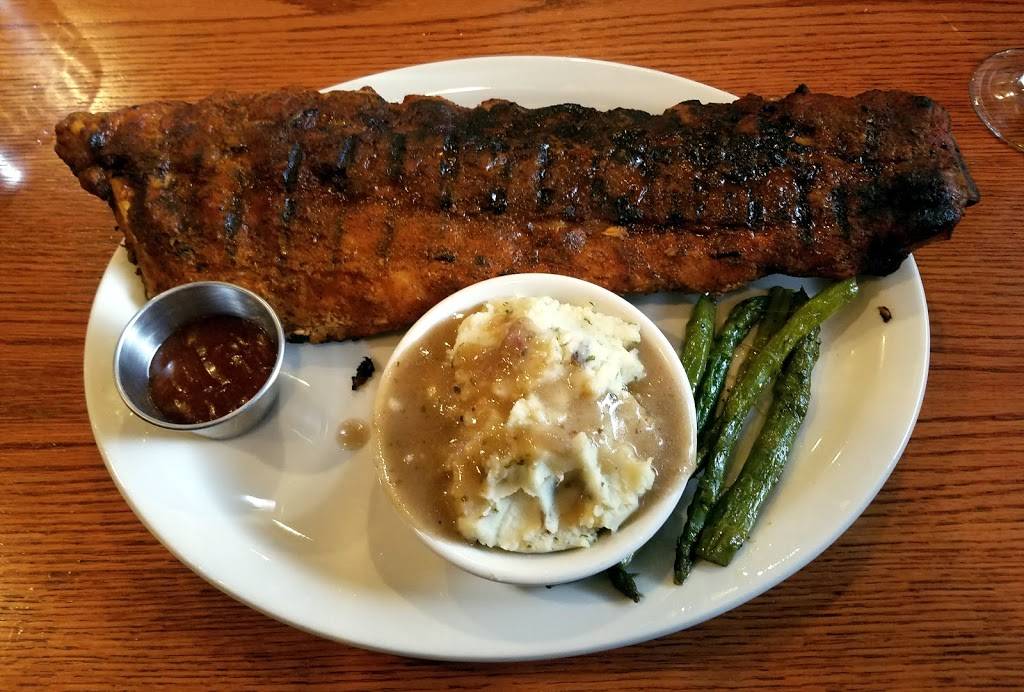 Great Outdoors Supper Club | restaurant | 8906 Forest View Rd, Kewaskum, WI 53040, USA | 2623347977 OR +1 262-334-7977