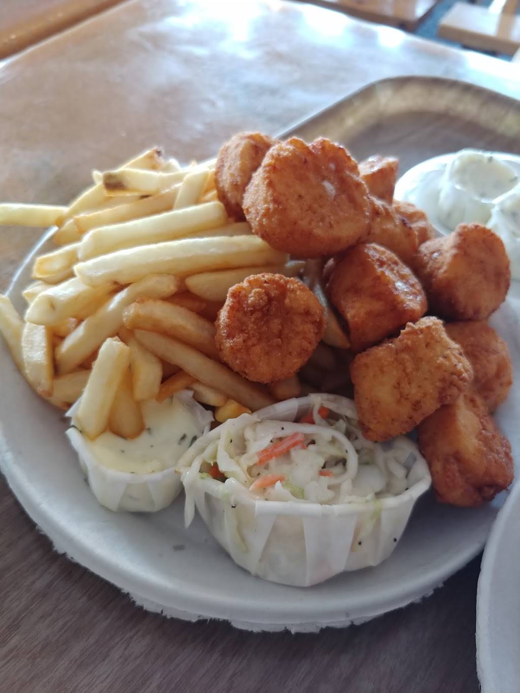 Genes Famous Seafoods | restaurant | 146 Huttleston Ave, Fairhaven, MA 02719, USA | 5089965127 OR +1 508-996-5127