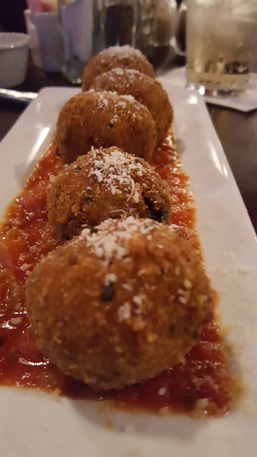 Buccis J Bella | restaurant | 12201 Pearl Rd, Strongsville, OH 44136, USA | 4402380200 OR +1 440-238-0200