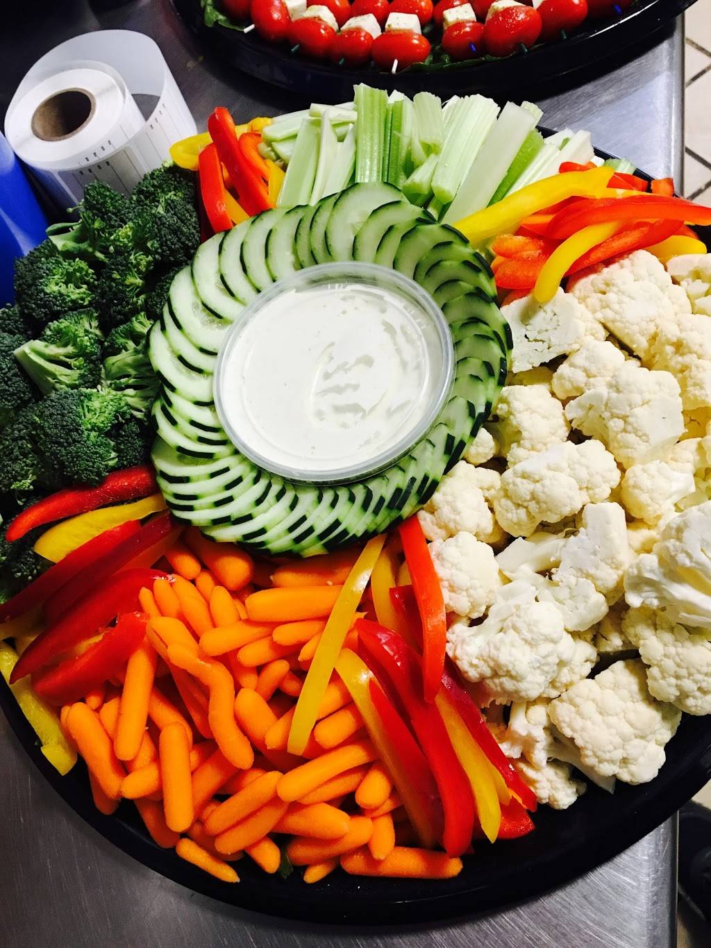 Tippins Market | bakery | 4845 Ann Arbor-Saline Rd, Ann Arbor, MI 48103, USA | 7346653690 OR +1 734-665-3690