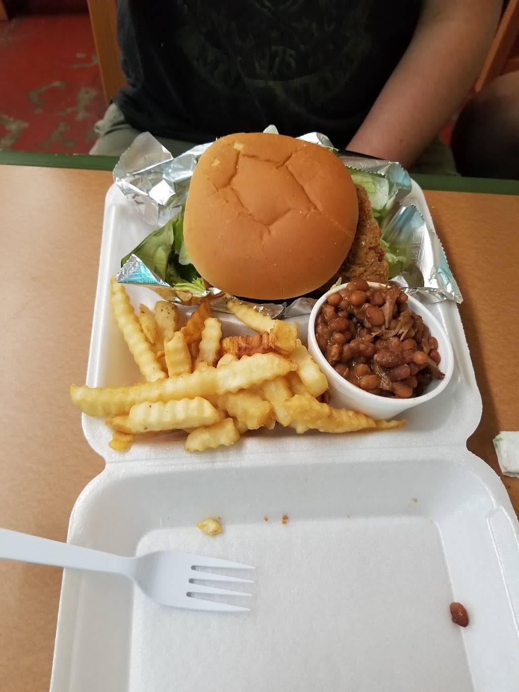 Smokin Joes BBQ | restaurant | 4050 US-17, Bowling Green, FL 33834, USA | 8633754422 OR +1 863-375-4422