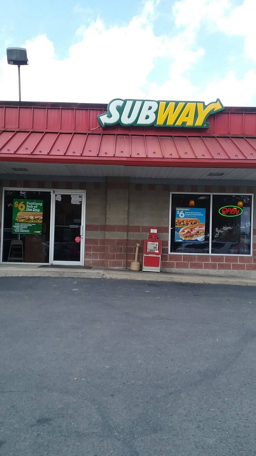 Subway Restaurants | restaurant | 719 Fairmont Ave Ste 201, Fairmont, WV 26554, USA | 3043661411 OR +1 304-366-1411
