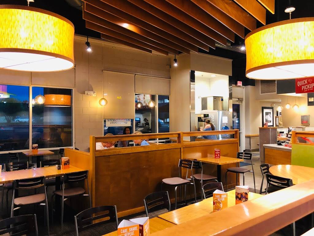Noodles and Company | restaurant | 697 W Hampden Ave, Englewood, CO 80110, USA | 3037810225 OR +1 303-781-0225