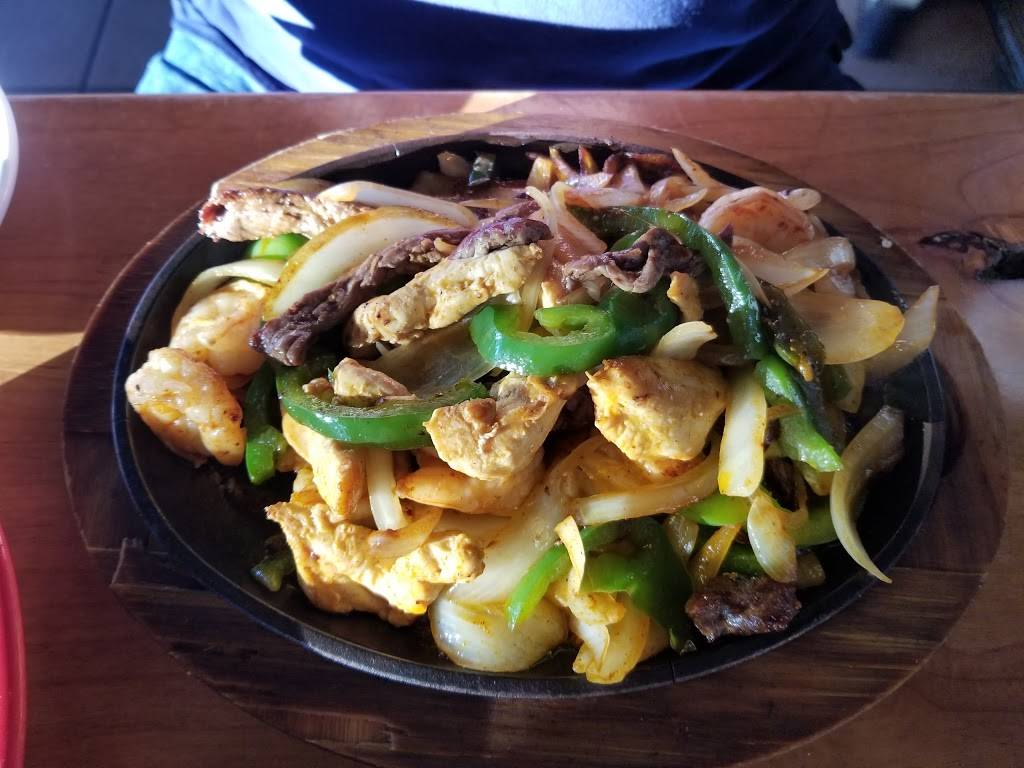 EL Toro Mexican Restaurant | restaurant | 10602 Shelbyville Rd, Louisville, KY 40223, USA | 5024893839 OR +1 502-489-3839