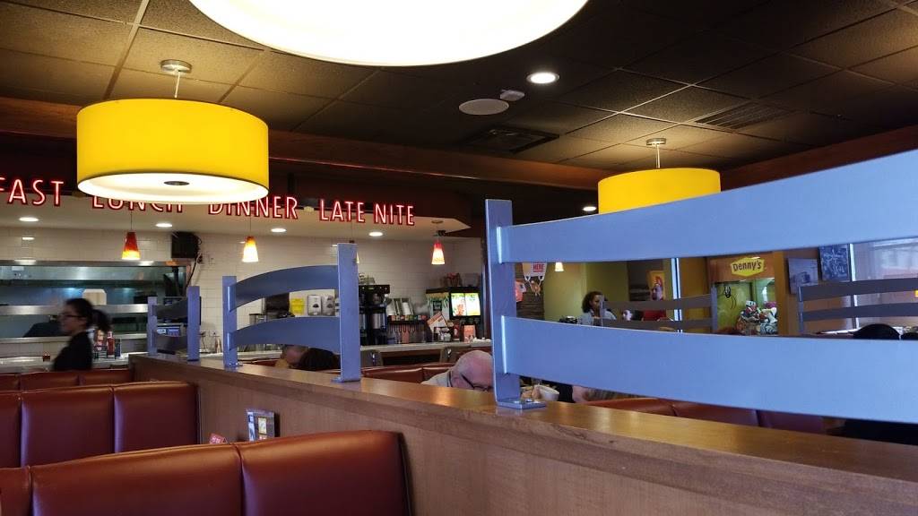 Dennys | restaurant | 3205 E Bell Rd, Phoenix, AZ 85032, USA | 6027881833 OR +1 602-788-1833
