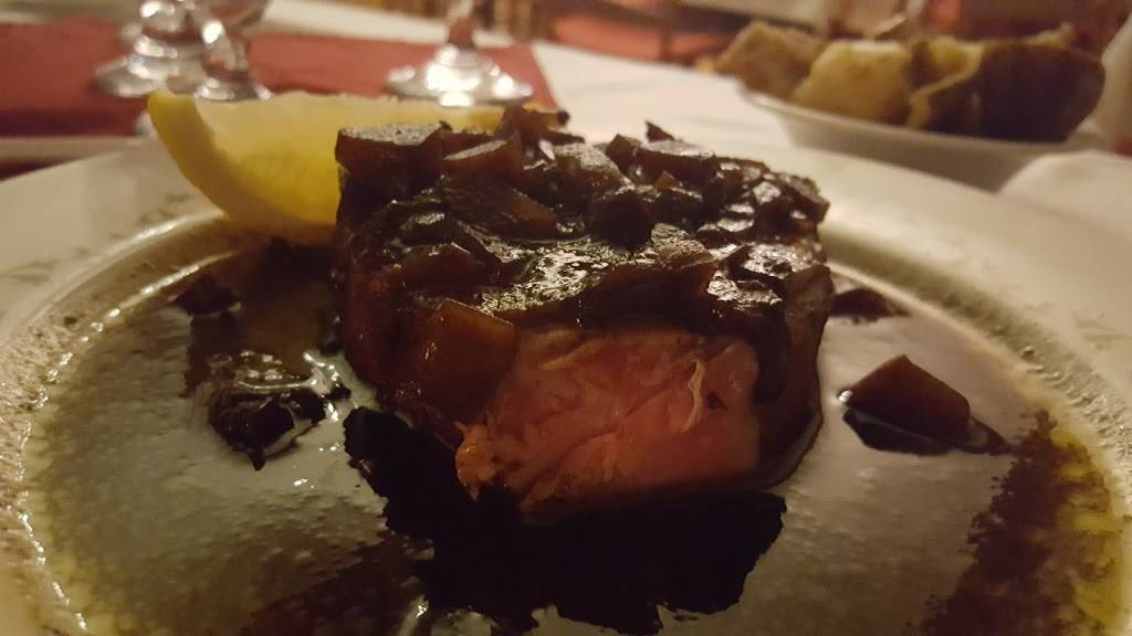 Christines Creekside Inn | restaurant | 1250 Green Hills Rd, Birdsboro, PA 19508, USA | 6105828150 OR +1 610-582-8150