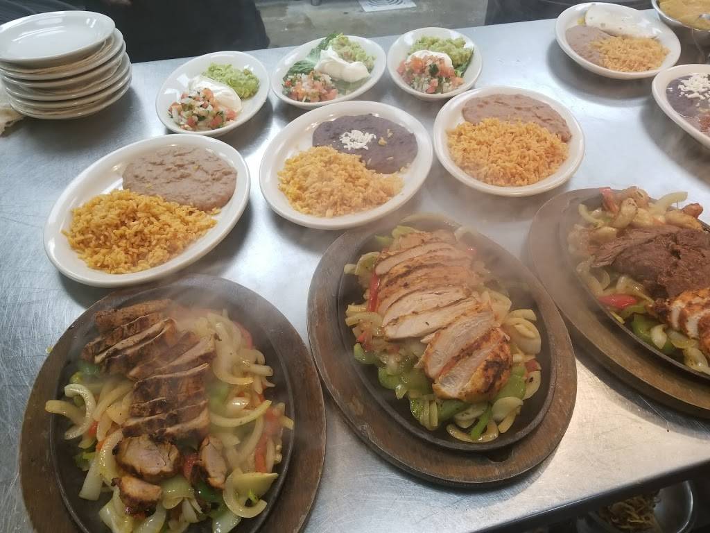 El Vecino Tex Mex | restaurant | 718 N Buckner Blvd, Dallas, TX 75218, USA | 4698026060 OR +1 469-802-6060