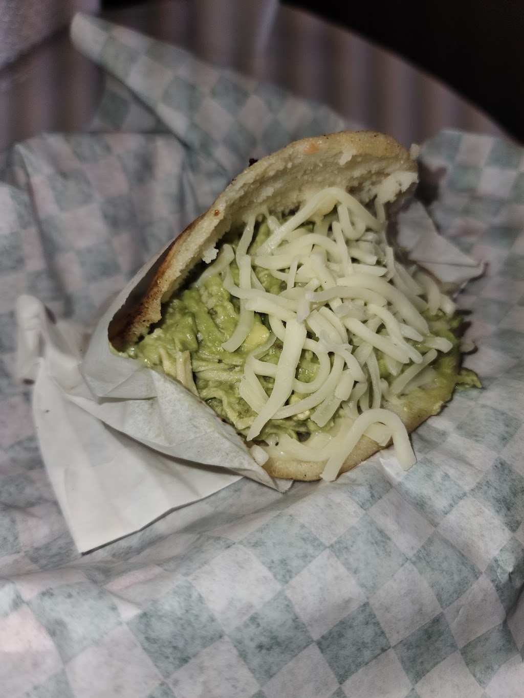 KCG & DAGOS is "LA AREPA CRIOLLA" | restaurant | 1113 N Cotner Blvd, Lincoln, NE 68505, USA | 4026014132 OR +1 402-601-4132