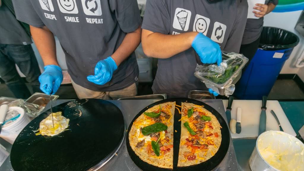 Holy Crepe | restaurant | 505 S Gulfview Blvd, Clearwater, FL 33767, USA | 7272813100 OR +1 727-281-3100