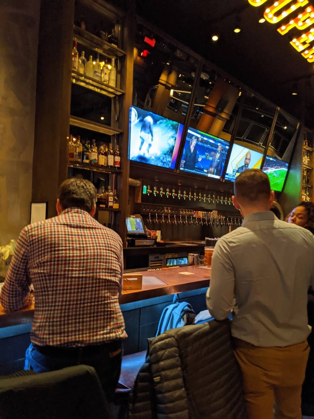 Clinton Hall | restaurant | 16 W 36th St, New York, NY 10018, USA | 2126950036 OR +1 212-695-0036