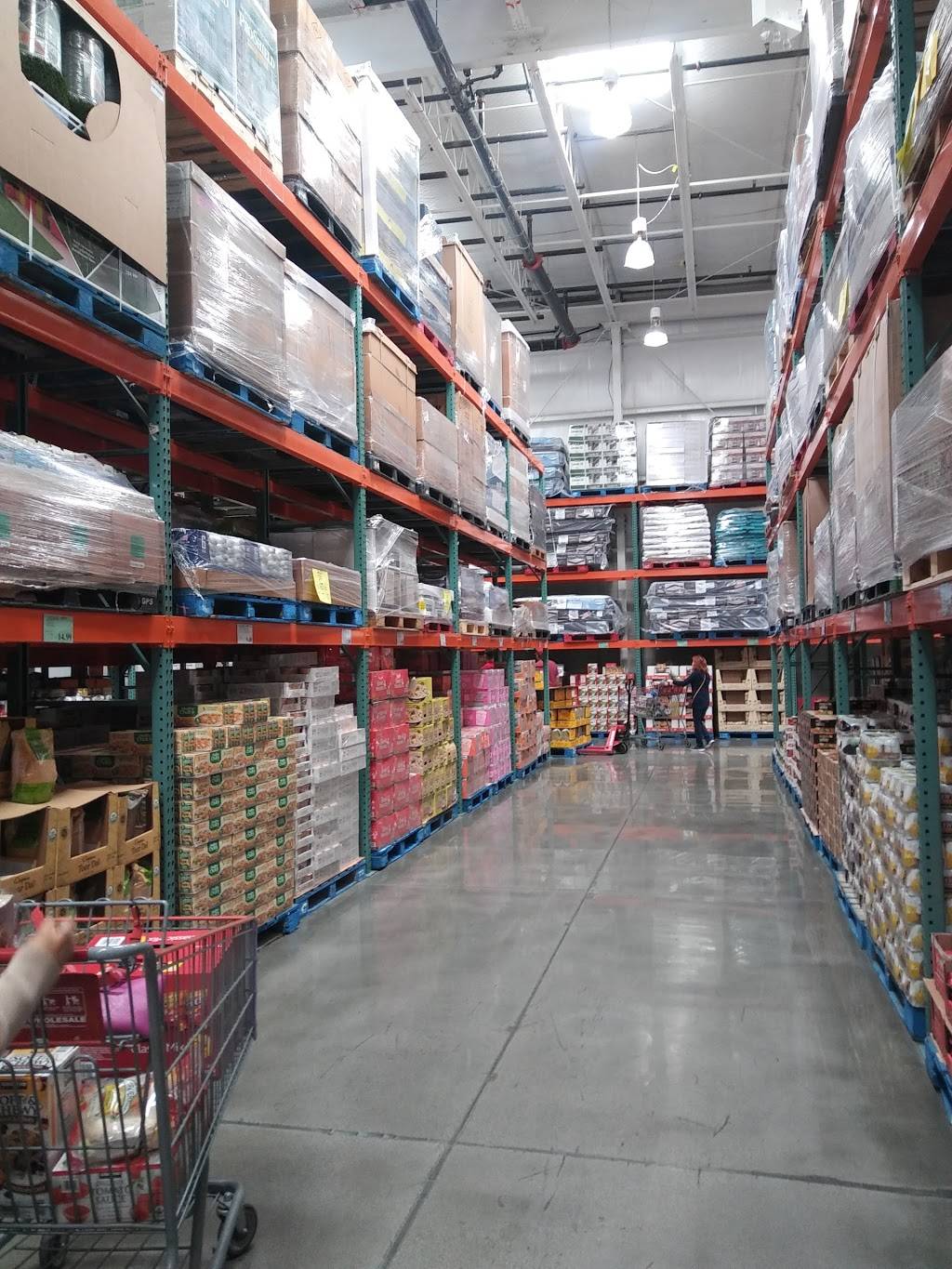 Costco Food Court | meal takeaway | 1709 Automation Pkwy, San Jose, CA 95131, USA | 4086782150 OR +1 408-678-2150