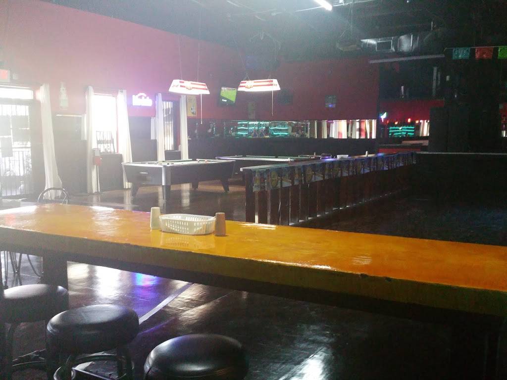 Fuego Bar & Grill | restaurant | 4103 FL-574, Plant City, FL 33563, USA | 8139551559 OR +1 813-955-1559