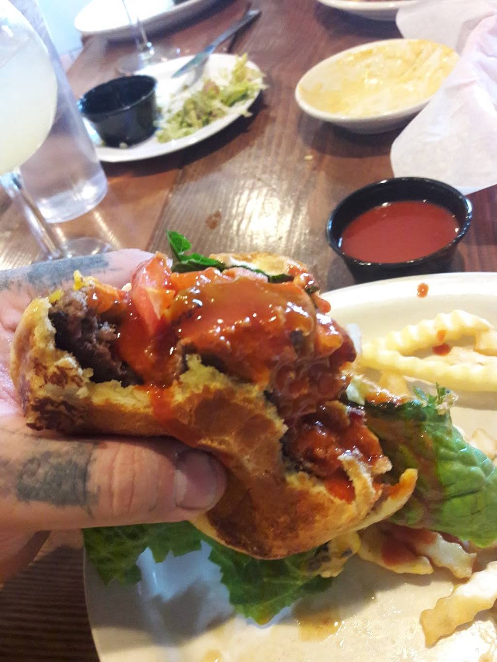 El Patio | restaurant | 3851 Rio Grande Blvd NW, Albuquerque, NM 87107, USA | 5054334499 OR +1 505-433-4499