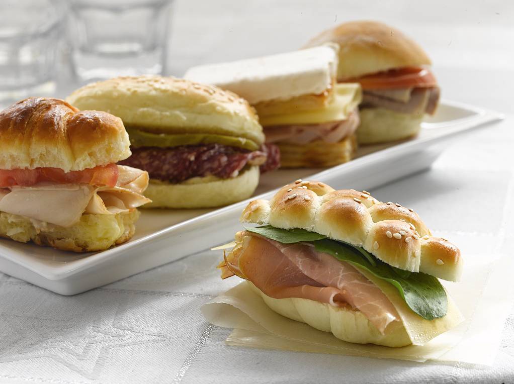 Clasica Victoria | restaurant | 638 Crandon Blvd, Key Biscayne, FL 33149, USA | 7868038536 OR +1 786-803-8536