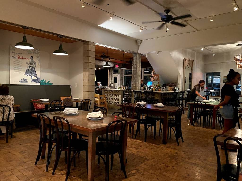 Mud Hen Water | restaurant | 3452 Waialae Ave, Honolulu, HI 96816, USA | 8087376000 OR +1 808-737-6000