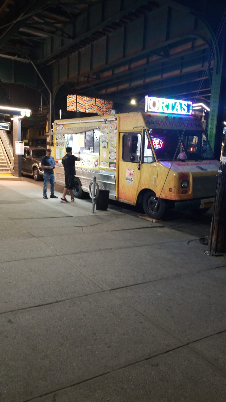 Tacos Pepes Truck | restaurant | 36-10 31st St, Queens, NY 11106, USA | 3473046766 OR +1 347-304-6766