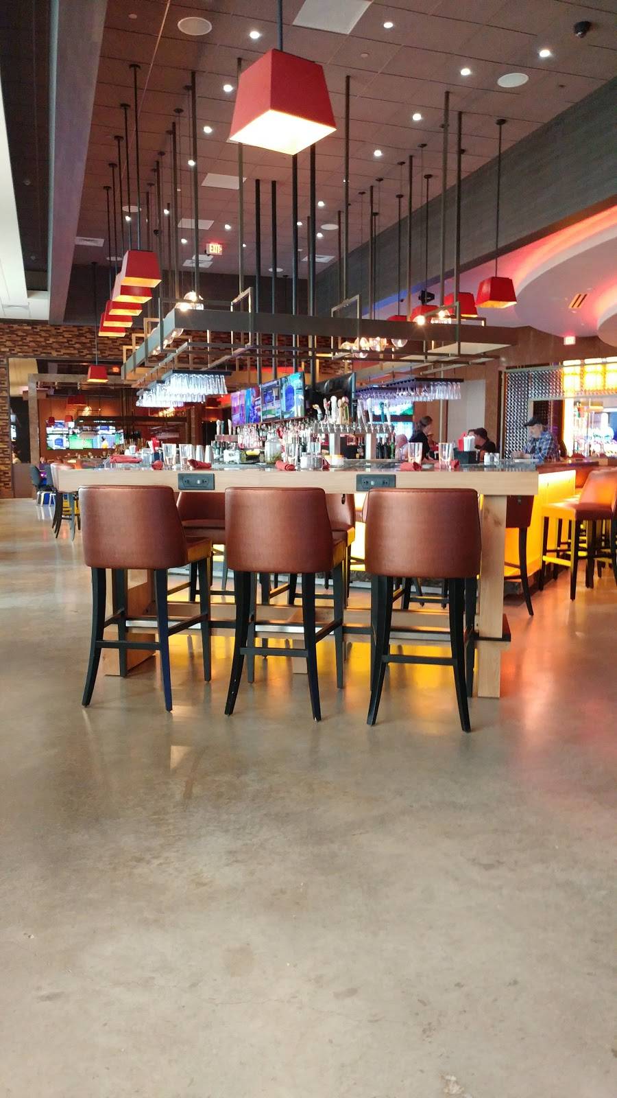 Doubletop Bar & Grill | restaurant | 888 Resorts World Drive, Monticello, NY 12701, USA | 8335869358 OR +1 833-586-9358