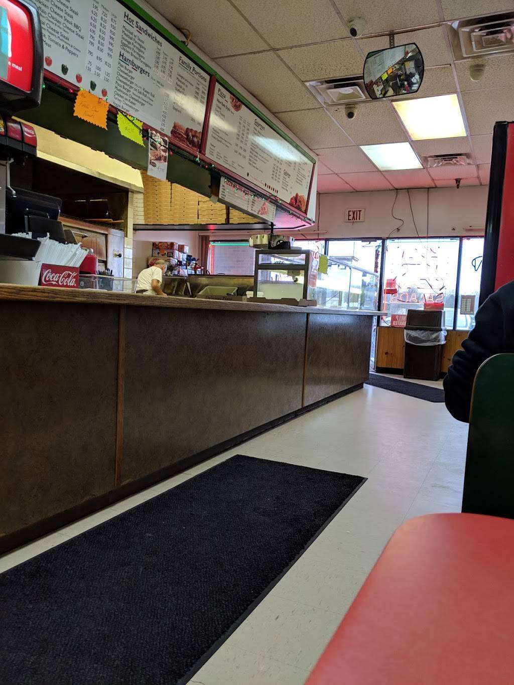 Riviera Pizza | restaurant | 124 Fox Hunt Dr, Bear, DE 19701, USA | 3028343424 OR +1 302-834-3424