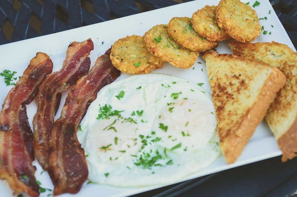 McCartys@eatoncountryclub | restaurant | 9013, 37661 Co Rd 39, Eaton, CO 80615, USA | 9704542106 OR +1 970-454-2106