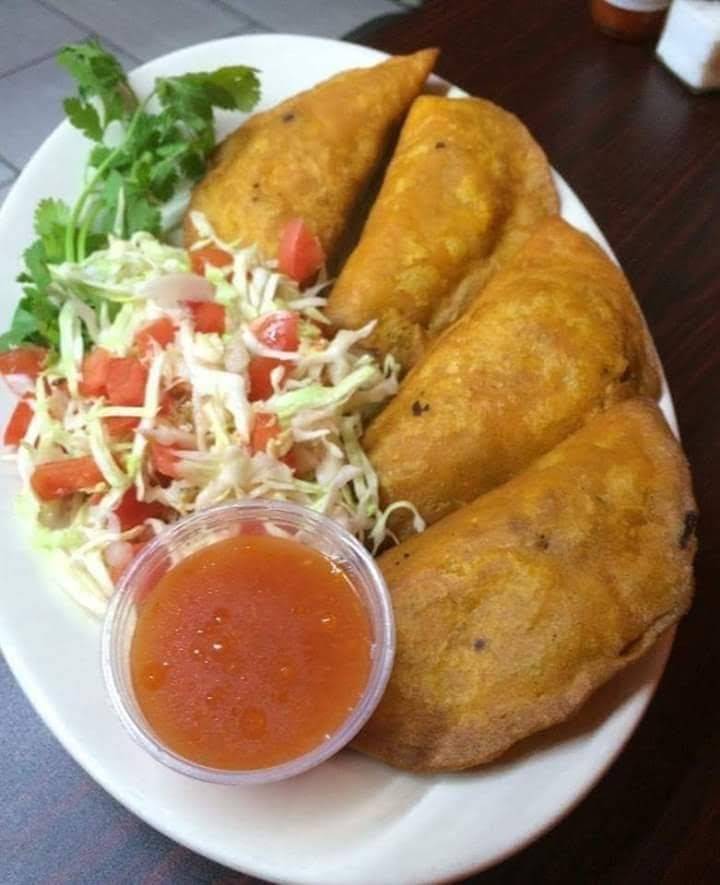 Pupusas Squad, Pellicano. | restaurant | 11600 Pellicano Dr, El Paso, TX 79936, USA | 9152296020 OR +1 915-229-6020