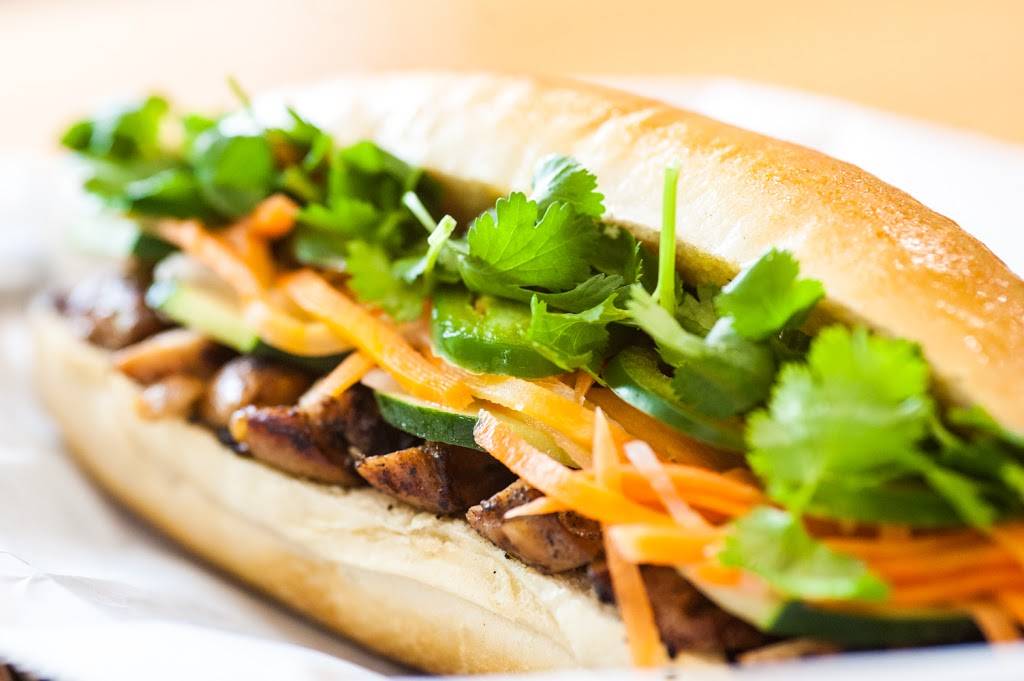 Vietnom Nom | restaurant | 8641 W 13th St N #103, Wichita, KS 67212, USA | 3162608812 OR +1 316-260-8812