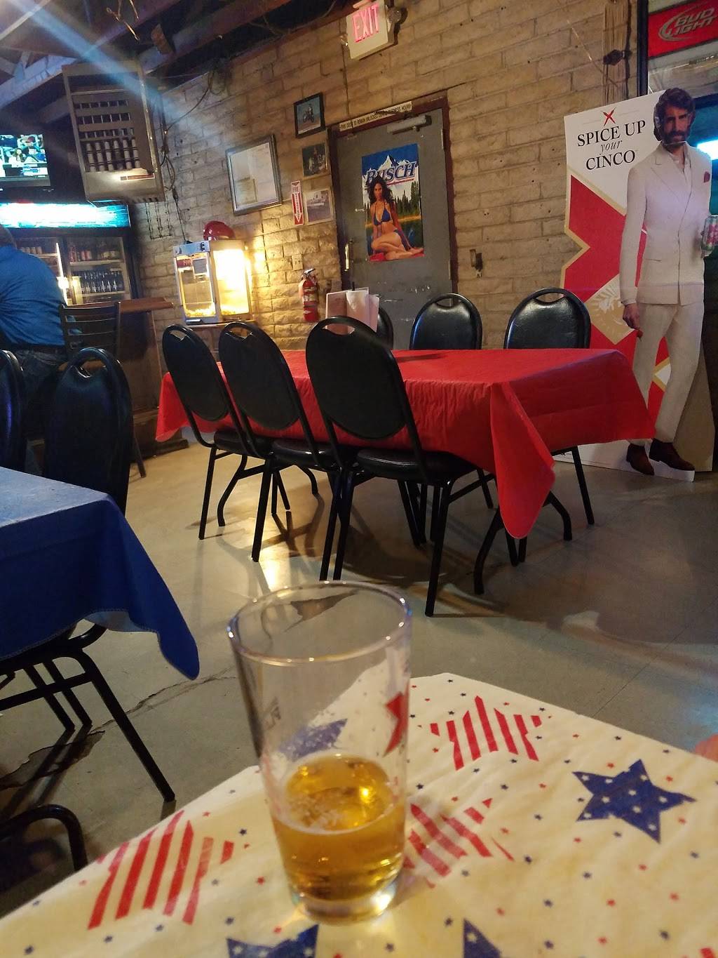 Tinys Family Restaurant | restaurant | 4900 W Ajo Hwy, Tucson, AZ 85757, USA | 5205787700 OR +1 520-578-7700