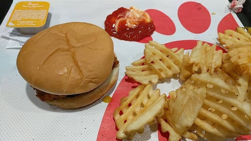 Chick-fil-A | restaurant | 1620 S Nevada Ave, Colorado Springs, CO 80905, USA | 7196326376 OR +1 719-632-6376