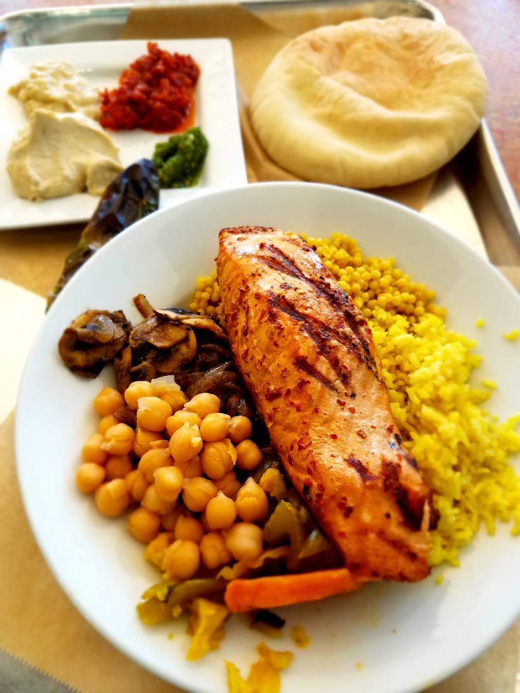 Nunas Mediterranean Kitchen | restaurant | 705 North Pacific Coast Highway, Redondo Beach, CA 90277, USA | 4243904032 OR +1 424-390-4032