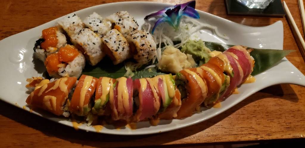 Green light bar | restaurant | 229 62nd Ave N, St. Petersburg, FL 33702, USA | 7278006607 OR +1 727-800-6607