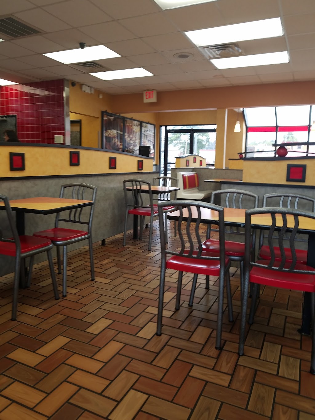 Burger King | restaurant | 3300 S University Ave, Little Rock, AR 72204, USA | 5015680244 OR +1 501-568-0244