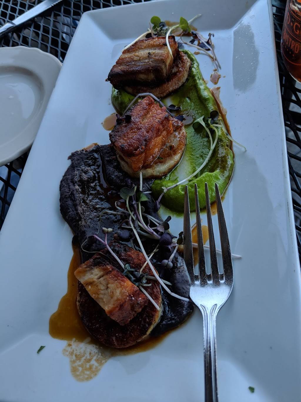 Wild Goat Bistro | restaurant | 6 Petaluma Blvd N, Petaluma, CA 94952, USA | 7076581156 OR +1 707-658-1156