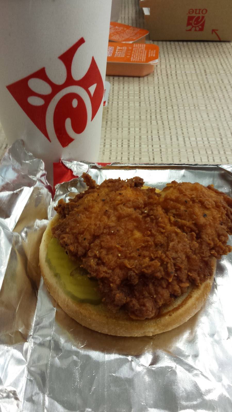 Chick-fil-A | restaurant | 2021 N Highland Ave Ste A3, Jackson, TN 38305, USA | 7316681586 OR +1 731-668-1586