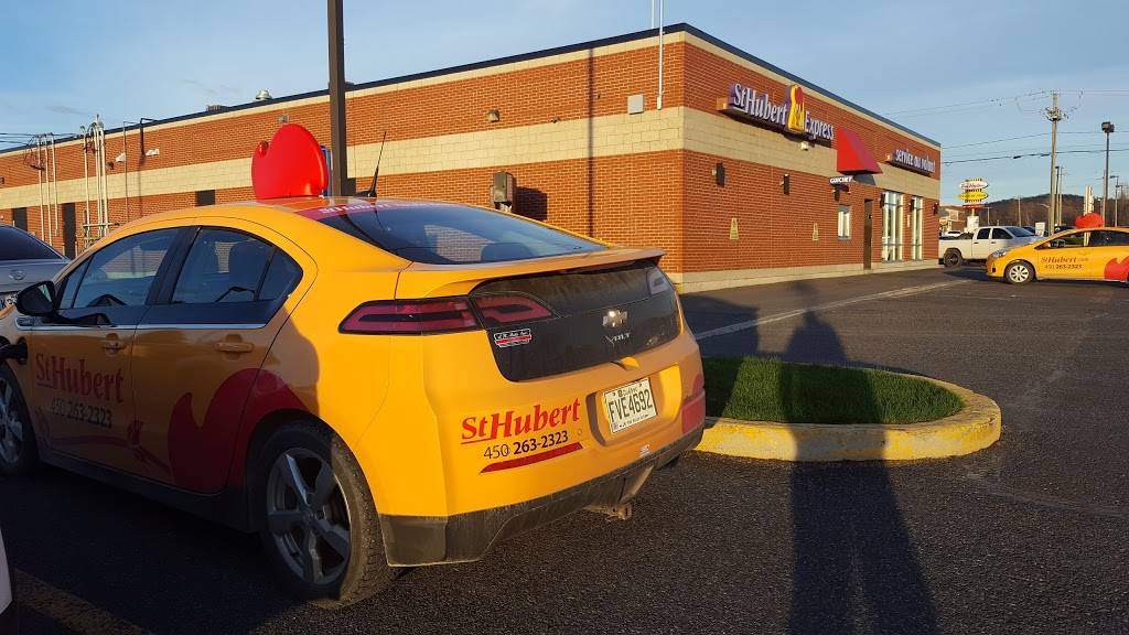 St-Hubert Express | restaurant | 1616 Rue du Sud, Cowansville, QC J2K 0A9, Canada | 4502632323 OR +1 450-263-2323