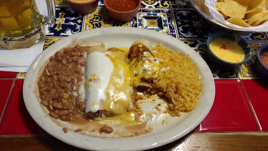 Los Tres Amigos | restaurant | 6106 NW Cache Rd, Lawton, OK 73505, USA | 5803533380 OR +1 580-353-3380