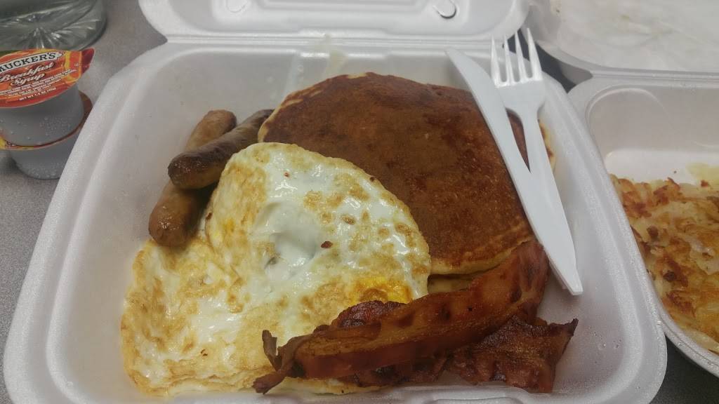 Sammis Deli | restaurant | 26900 Brookpark Ext, North Olmsted, OH 44070, USA | 4407794888 OR +1 440-779-4888